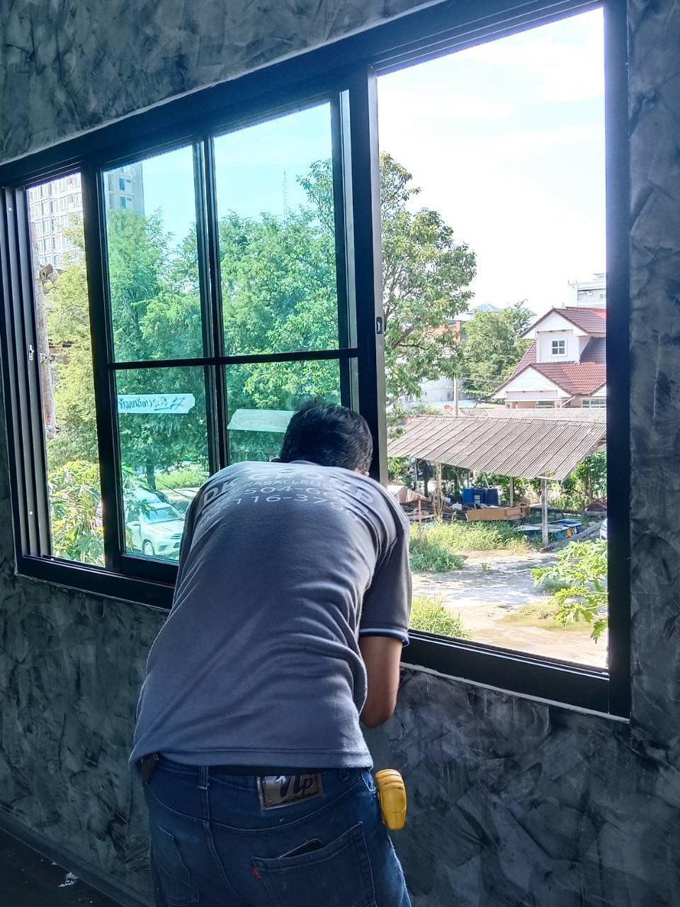 19 - https://denkitaluminium.com | เด่นกิจอลูมิเนียม - บริการติดตั้งและซ่อมกระจกอลูมิเนียมครบวงจร 24 ชม. ด้วยทีมช่างคุณภาพ ราคาเป็นธรรม รับประกันงาน 10 ปี พร้อมประเมินราคาฟรี