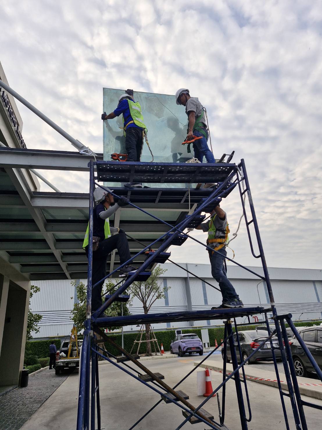 44 - https://denkitaluminium.com | เด่นกิจอลูมิเนียม - บริการติดตั้งและซ่อมกระจกอลูมิเนียมครบวงจร 24 ชม. ด้วยทีมช่างคุณภาพ ราคาเป็นธรรม รับประกันงาน 10 ปี พร้อมประเมินราคาฟรี