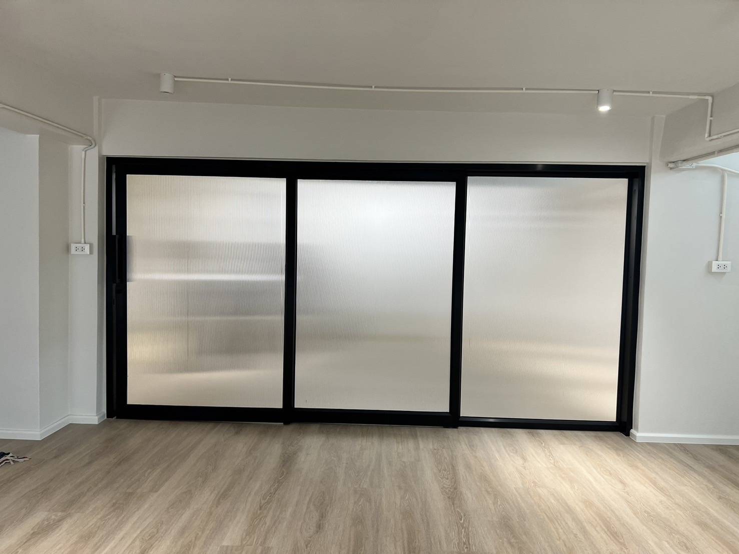 60 - https://denkitaluminium.com | เด่นกิจอลูมิเนียม - บริการติดตั้งและซ่อมกระจกอลูมิเนียมครบวงจร 24 ชม. ด้วยทีมช่างคุณภาพ ราคาเป็นธรรม รับประกันงาน 10 ปี พร้อมประเมินราคาฟรี